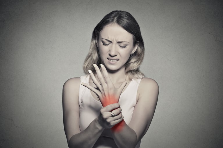 Illuminating Relief: Exploring Cold Laser Therapy for Migraines