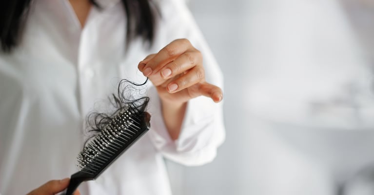 Hair Confidence: How Major Autohaemotherapy (MAH) IV Boosts Your Locks!